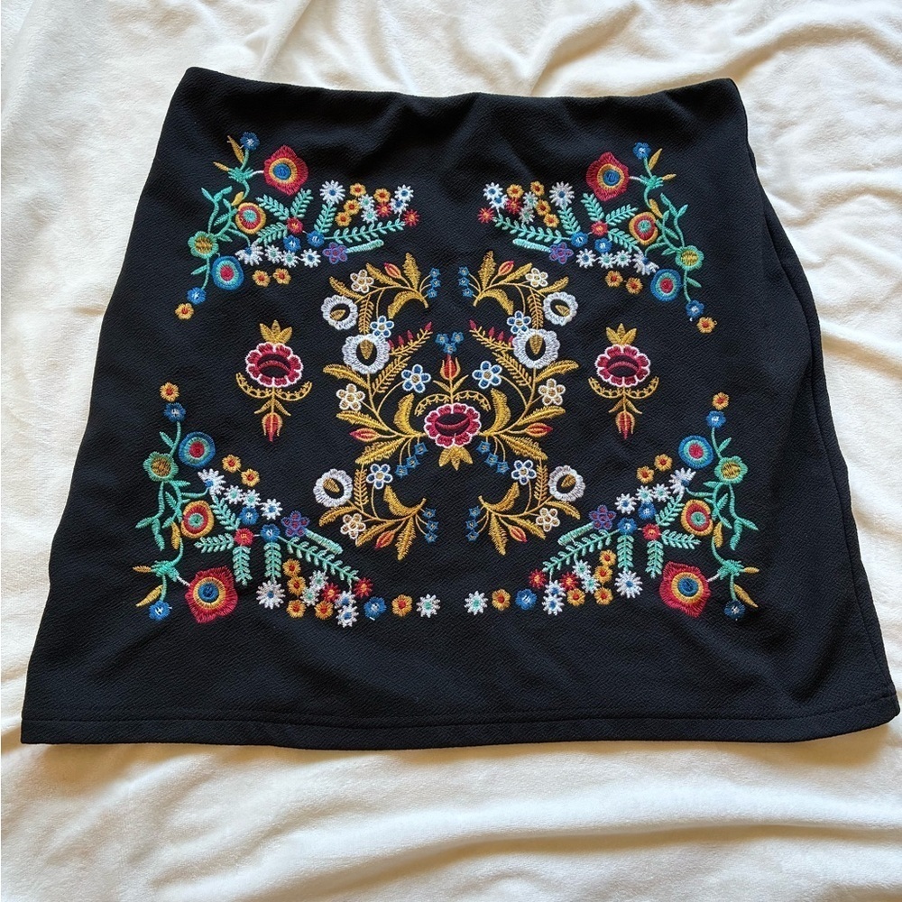 SHEIN Black Mini Skirt with Colorful Floral Embroidery